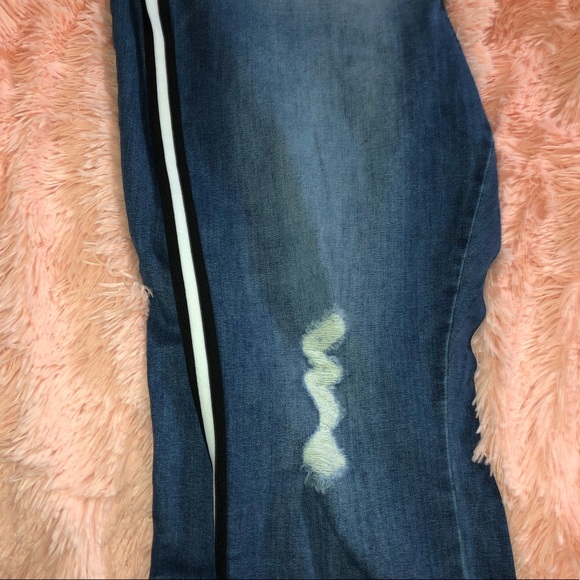 Celebrity Pink Jeans NWT - Picture 4 of 4